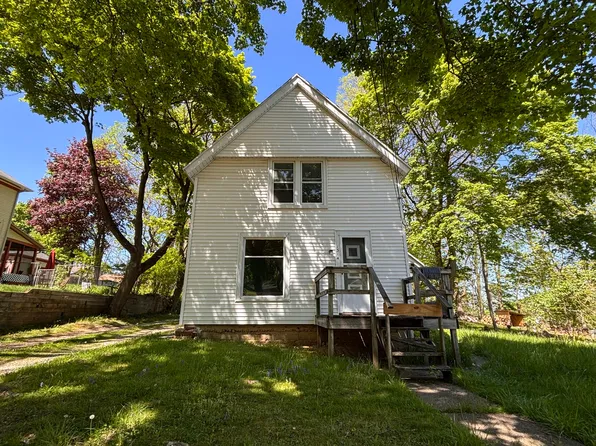 1314 Blakeslee St, Kalamazoo, MI 49006
