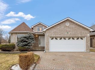 850 Hacienda Ct, Windsor, ON N9G 2T1