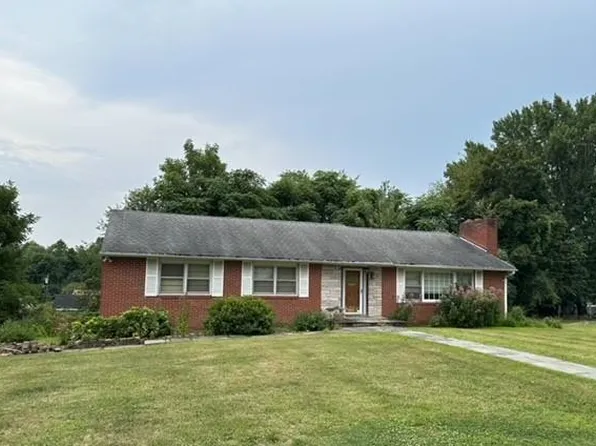 14 Willow Parkway, New Windsor, NY 12553