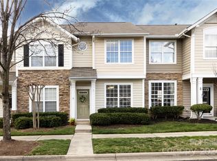 1180 Drummond Ln, Matthews, NC 28104
