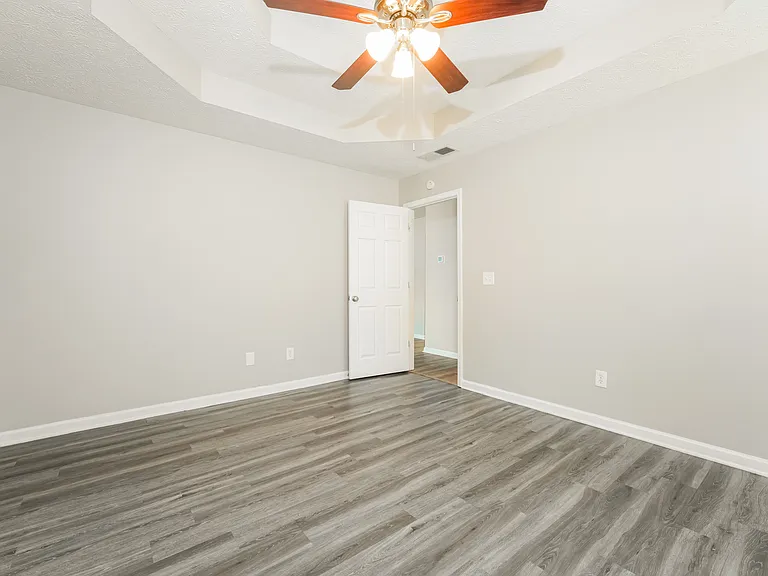 25 Collins Trce — Photo 9