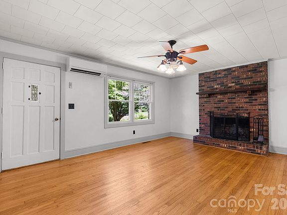 3rd image of 333 Chapel Hill Church Loop