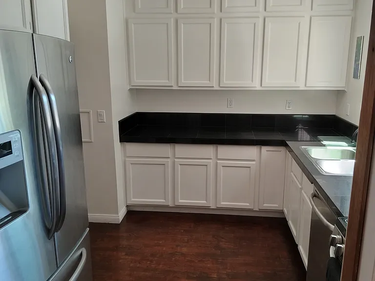 4521 Moore St — Photo 6