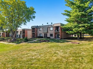 4781 Woodland Ave UNIT 2, West Des Moines, IA 50266