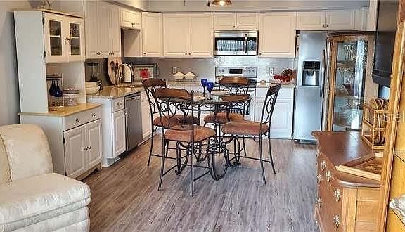 3rd image of 4359 Tahitian Gardens Cir APT D