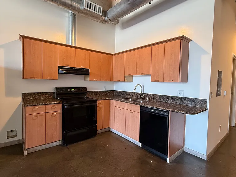 TEXERE PLAZA LOFTS — Photo 40