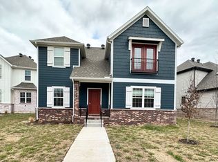 2043 N Penelope Ln, Fayetteville, AR 72704