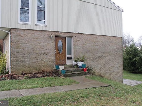 3rd image of 7115 Mill Run Dr. #16-6