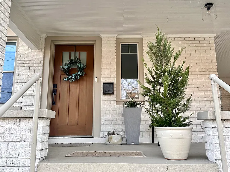4008 W Broadway — Photo 6