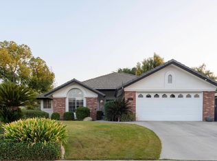 11001 Mohican Dr, Bakersfield, CA 93312