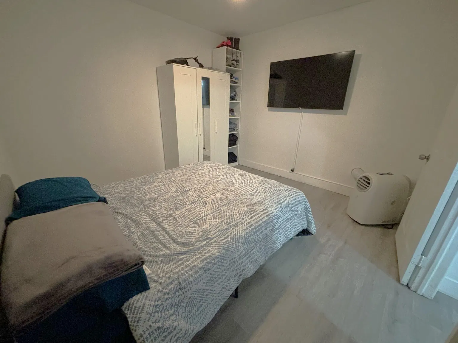 4020 N Circle Dr — Photo 4