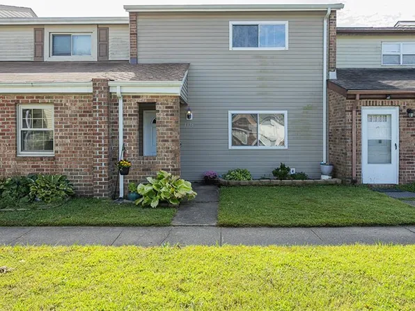 1338 Sierra Dr, Virginia Beach, VA 23453