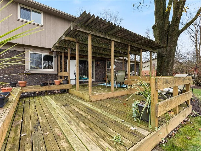 1291 Gettysburg Ct — Photo 13