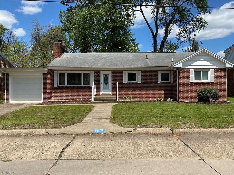 15 Edgewood Park Parkersburg Wv 26104 Mls 4236102 Zillow