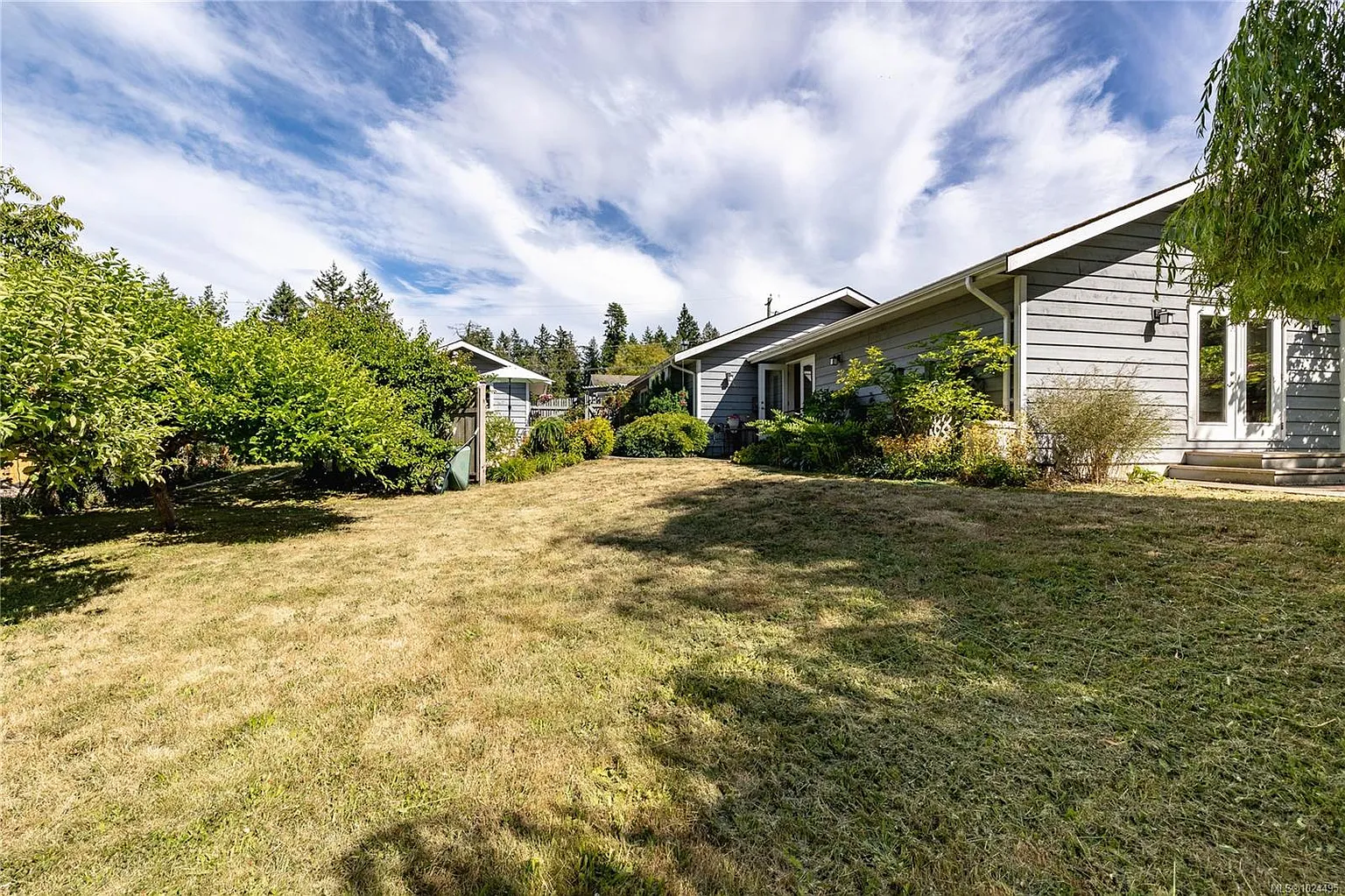 226 Maliview Dr photo 1