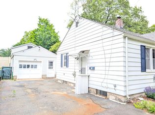 148 Rollins St, Springfield, MA 01109