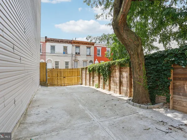 2227 Waterloo St, Philadelphia, PA 19133