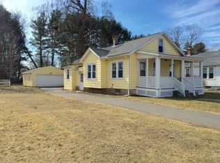 34 Spring St, Easthampton, MA 01027