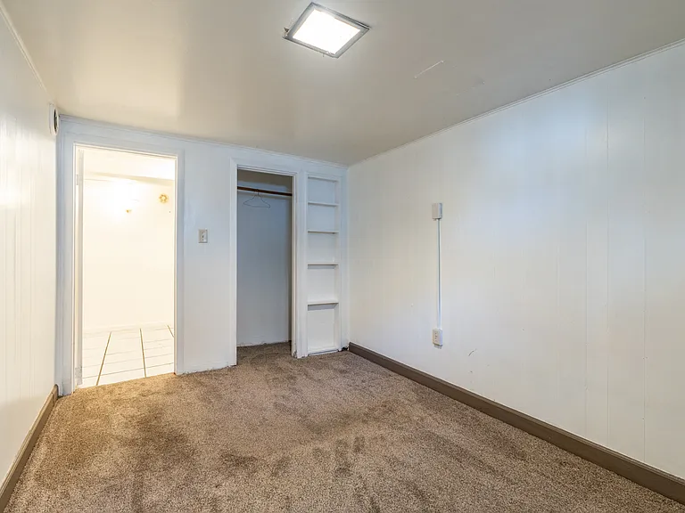 1221 Main St — Photo 22