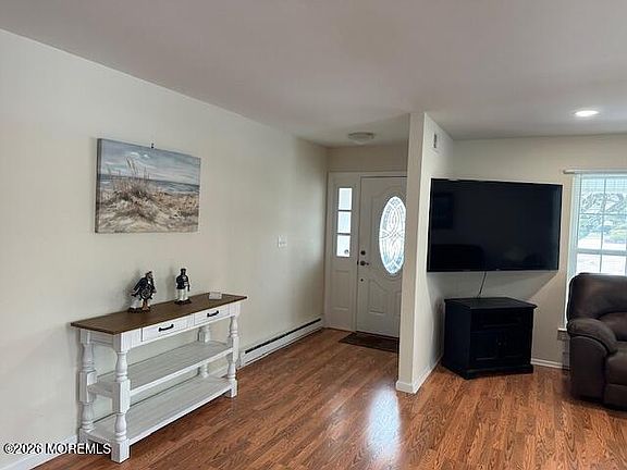 4th image of 63 Red Hill Road