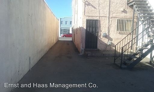 4th image of 9518 California Ave APT 08