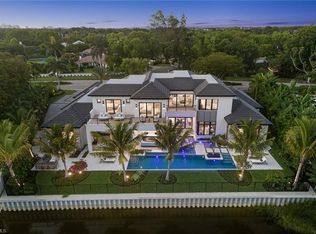 584 Banyan BLVD, Naples, FL