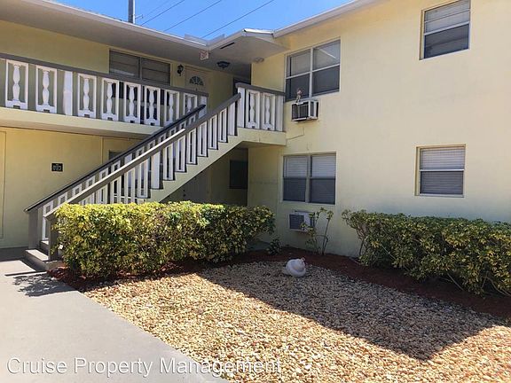 5th image of 300 SW 4th Ct APT 5