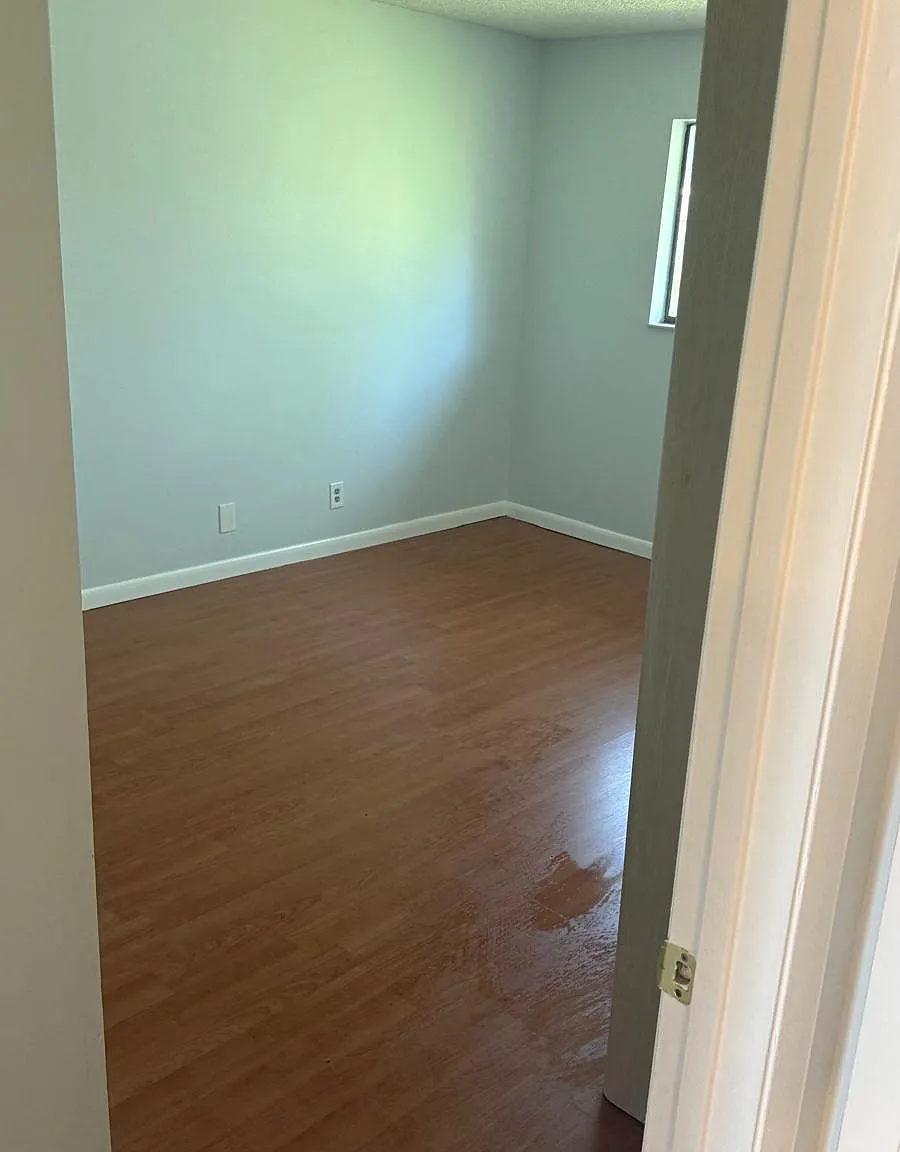 3 bed, 2.5 bath, 1690 sqft, $3,000 — Photo 4