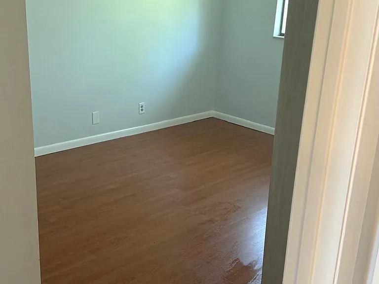 6180 Pine Tree Ln — Photo 4
