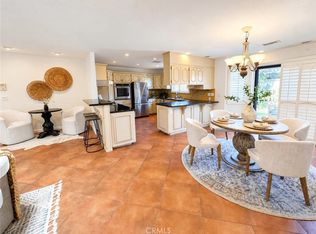 986 Post Rd, Costa Mesa, CA 92626