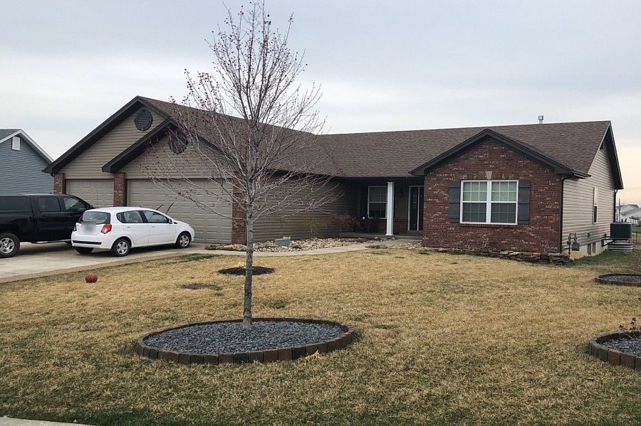 2nd image of 2019 Riverdew Dr
