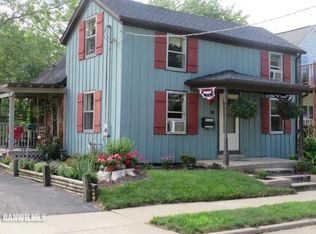 18 N Powell Ave, Freeport, IL 61032