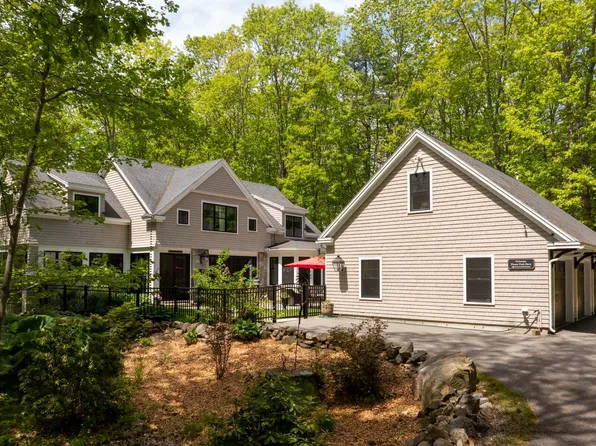 38 Darcy Road, York, ME 03909