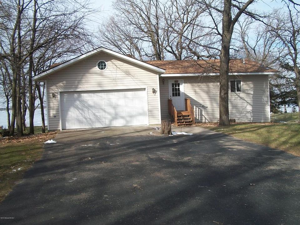 1st image of 45415 Lamplight Dr