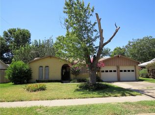 5113 Karen Dr, North Richland Hills, TX 76180