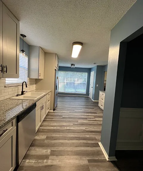5 Neptune Dr — Photo 14
