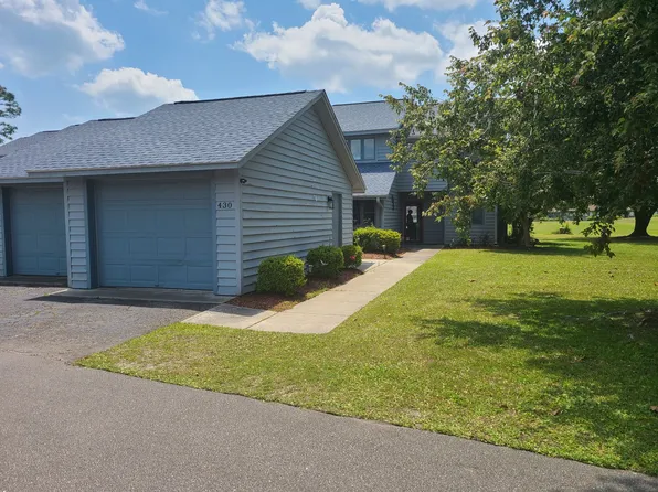 430 Widgeon Dr, Hampstead, NC 28443