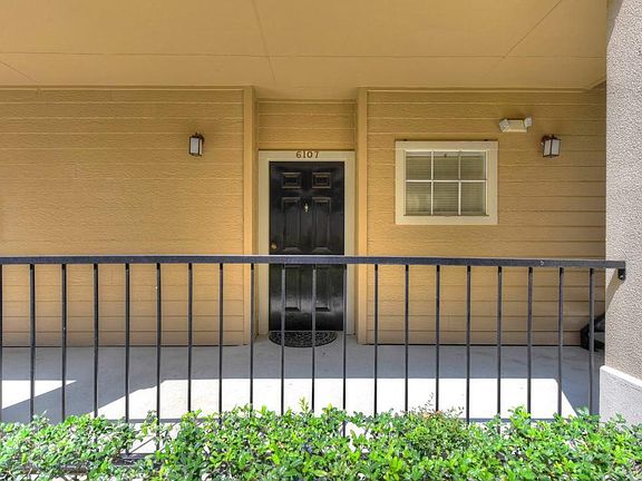 4th image of 3231 Allen Pkwy APT 6107