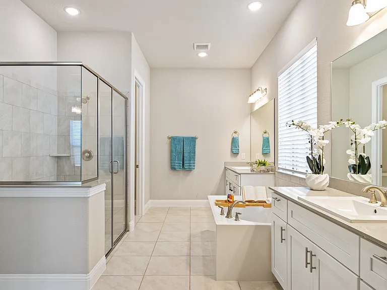 4129 Angelina Dr — Photo 16