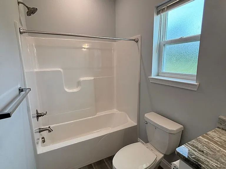 2940 Hall Ave — Photo 17
