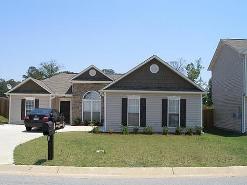 2nd image of 2810 Gatewood Dr