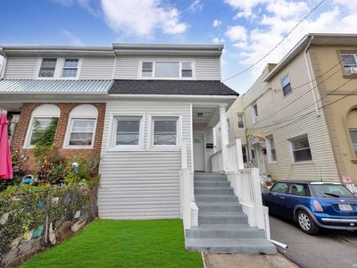 813 Meehan Avenue, Far Rockaway, NY, 11691