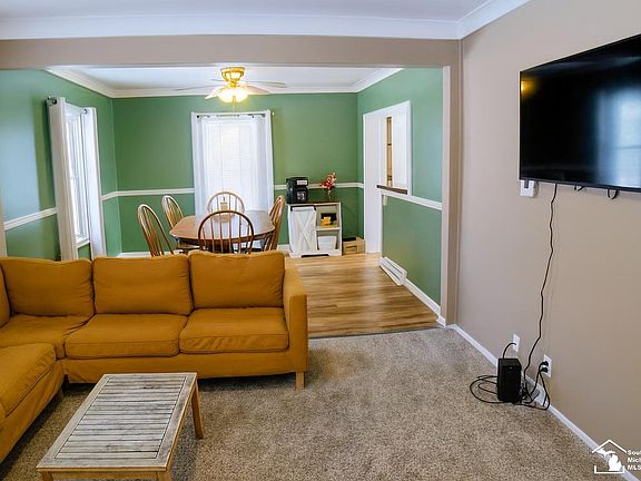 3rd image of 8062 Adler Rd