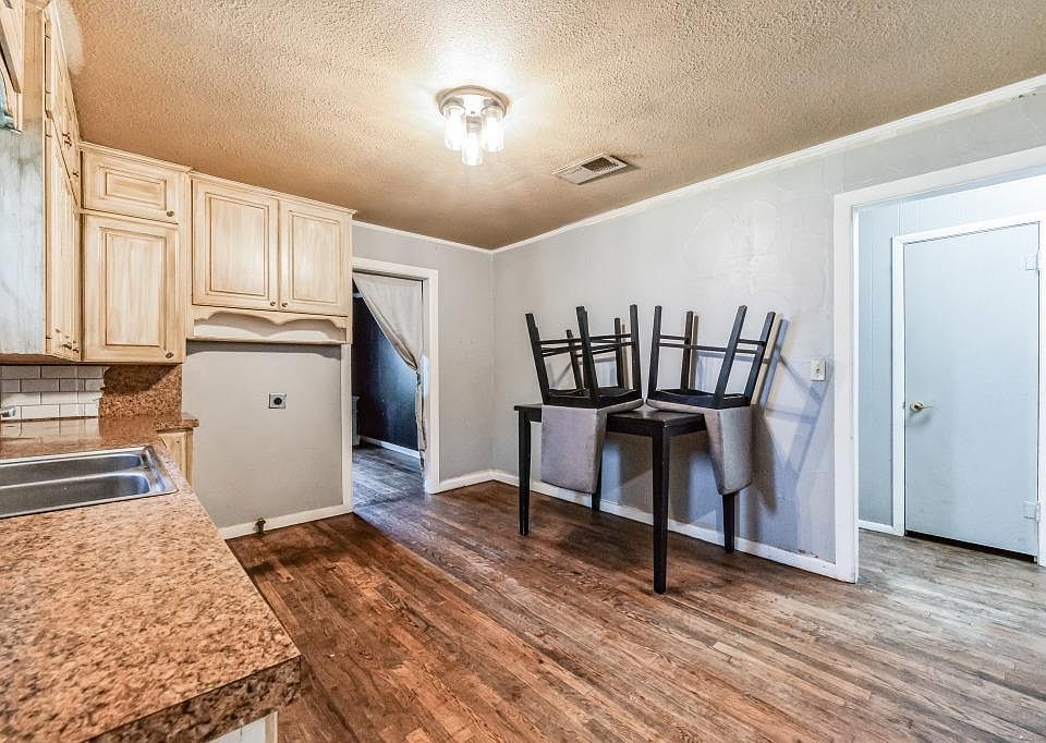 1307 Avenue D, Abernathy, TX 79311 Zillow