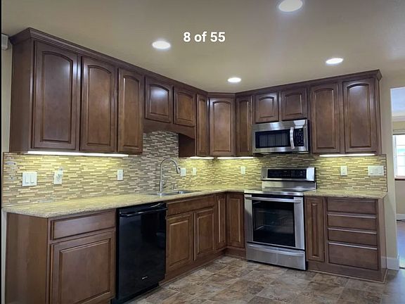 2nd image of 1405 3rd St