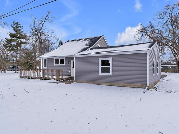 2nd image of 9045 Hillcrest Dr
