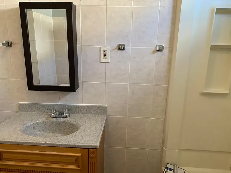 347 Douglas Ave #2 — Photo 6