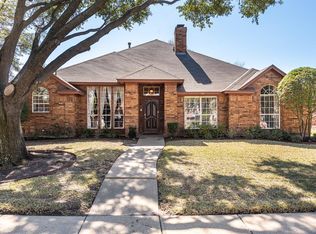 708 Wedgewood Dr, Mesquite, TX 75150