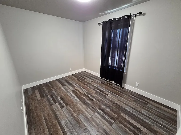 413 Margaret Way — Photo 9