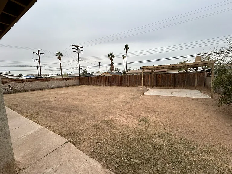 1662 Aurora Dr — Photo 13